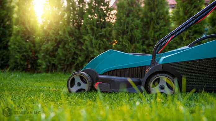 The Purchasing Guide for Starting a Lawn Care Business Purchasing Image